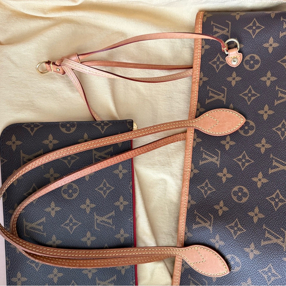 Louis Vuitton Neverfull Monogram MM - Picture 7 of 15